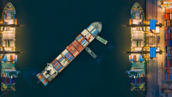 In the past month, 1.8 billion euro has been paid for importing basic goods including oil, meat, rice, medical equipment. (Shutterstock)