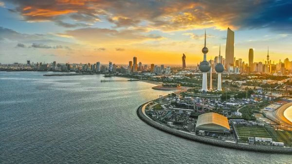 Kuwaiti Official Demands Government to Halt Employing Expats. (Shutterstock)