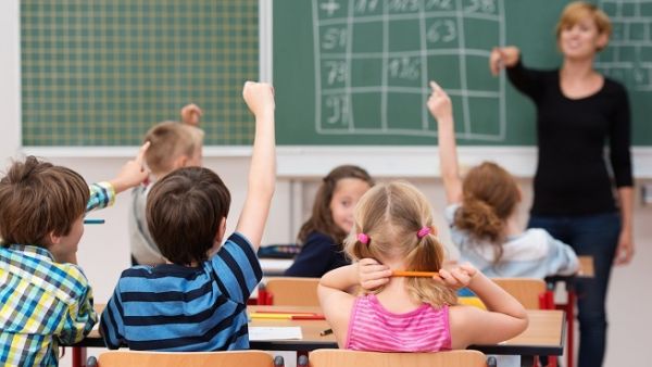 This "Back to School" experts at Moorfields Dubai are highlighting the importance of healthy vision, whatever stage of education a child has reached.