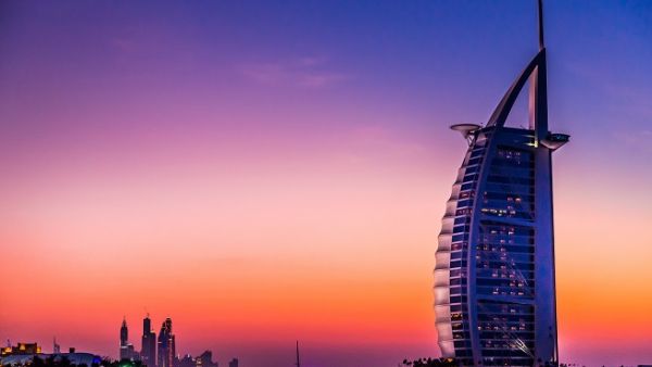 رحلة فاخرة عبر دبي في 2020 بتكلفة 147 ألف دولار للشخص الواحد