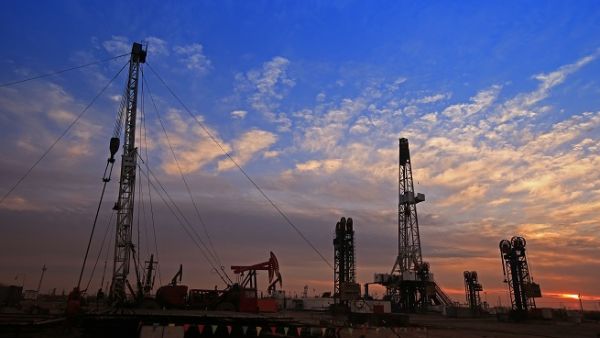 Saudi Arabia to Construct $10 Billion Oil Refinery in Pakistan (Shutterstock)