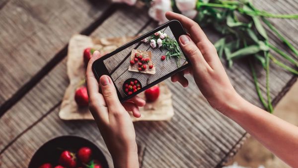 From lighting to focus, here are 10 simple tips to help you snap the perfect picture. (Shutterstock)