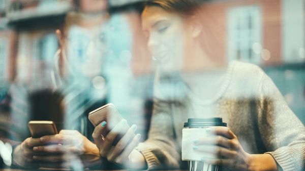 Thinking of buying a new phone? Here are some of the best smartphones this year. (Shutterstock)