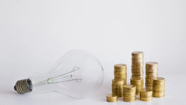 يعيش كل صاحب منزل شهريا في حالة ترقب مرعبة لفاتورة الكهرباء، خوفا من أن تكون مرتفعة عن الشهر الذي سبقه.