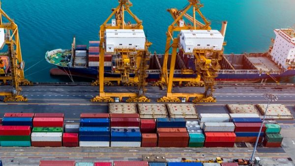 Egypt Aims to Increase Its Exports by up to 20 Percent. (Shutterstock)