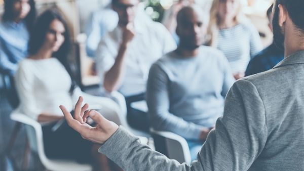 So just what should you consider when choosing a consulting coach? (Shutterstock)
