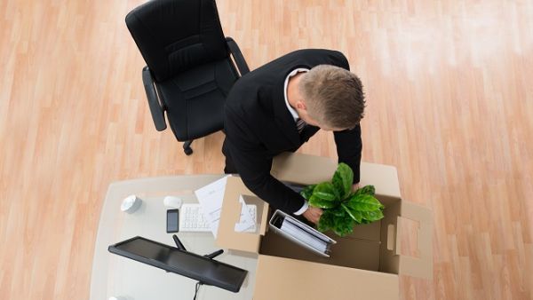 Whatever the reason, making a decision on whether or not to relocate for a job is rarely an easy decision. (Shutterstock)