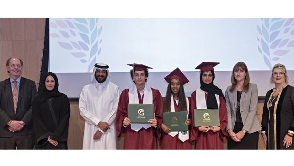 جرى خلال الحفل توزيع جوائز التميز في جميع التخصصات. جرى خلال الحفل توزيع جوائز التميز في جميع التخصصات.