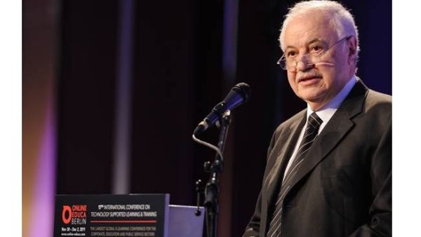 الدكتور طلال أبوغزاله الدكتور طلال أبوغزاله