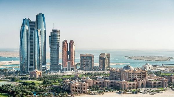 واصلت وحدة إدارة الأصول التابعة للشركة تحقيق عائدات قوية، حيث ارتفع الدخل من الاستثمارات التي تديرها في أسواق رأس المال بنسبة 10% مقارنة بالنصف الأول من 2016. واصلت وحدة إدارة الأصول التابعة للشركة تحقيق عائدات قوية، حيث ارتفع الدخل من الاستثمارات التي تديرها في أسواق رأس المال بنسبة 10% مقارنة بالنصف الأول من 2016.
