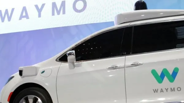 ستقوم أوبر خلال الشهر الجاري بالتخلص مما بحوزتها من ملفات Waymo
(Saudi Shift)