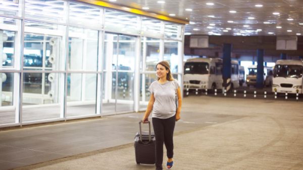 أفضل فترة لسفر الحامل هي من بداية الشهر الرابع وحتىّ نهاية الشهر السادس

