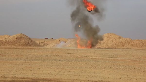 فجّر عناصر التنظيم القنابل العنقودية بعد تفكيكها ووضعها داخل إطارات سيارات - يوتيوب
