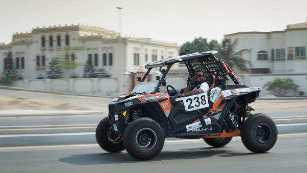 خالد المهندي ينافس في بطولة الإمارات للراليات 2017 للمرة الأولى
 