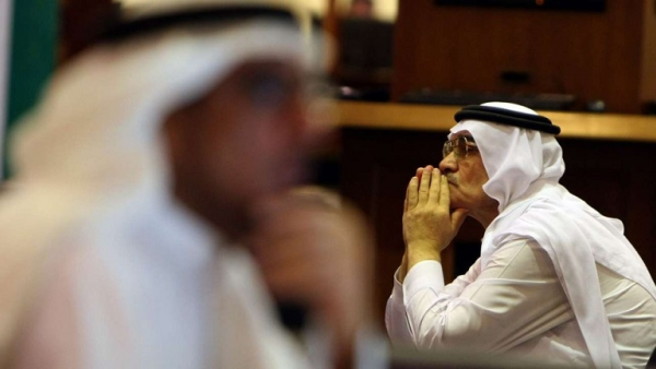 Qatar Stock Exchange dropped 6.38 percent in Monday’s early trades amid growing tensions with neighboring Gulf states. (Karim Sahib/ AFP)
