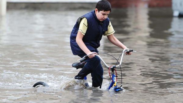 امطار غزيرة وفيضانات في قطر والسعودية
