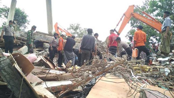 نزوح أكثر من 43 ألف شخص بسبب زلزال إندونيسيا