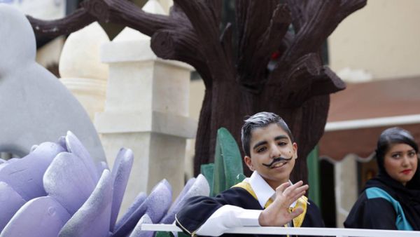 لبنان:أطفال يتجولون في الشوارع إحتفالاً في قدوم شهر رمضان المبارك