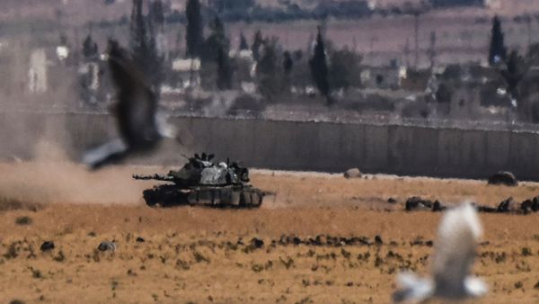 داعش يخسر اخر معاقله على الحدود التركية