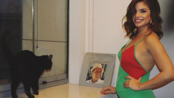 'The Insult' film star chose a long summer colorful dress that showed her baby bump. (Source: ritahayek - Instagram)