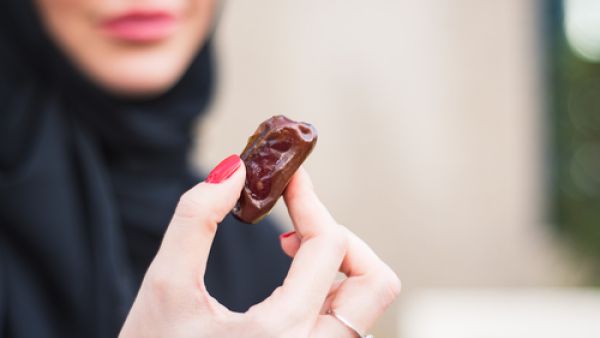 لا تهمل وجبة السحور، فهي مهمة جداً لتأخير الشعور بالجوع