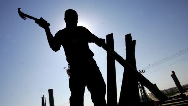 الإفتاء الأردني"هكذا يجب أن يتصرفوا أصحاب المهن الشاقة في رمضان"