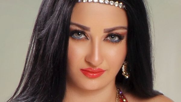 Sorry, Safinaz, you can't be an Egyptian citizen just yet! (Aladdwaa.com)