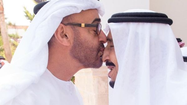 الإمارات تعدل سياساتها بما لا يتصادم بشكل مباشر مع توجهات السعودية