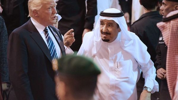 المستشار التجاري لترامب طمأن شركات السلاح بأن الرئيس سيبذل كل ما في وسعه لتمضي الصفقات كما هو مخطط لها