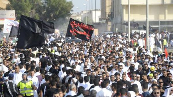 تشييع احد ضحايا تفجير القديح في القطيف
