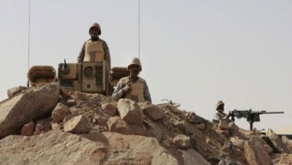 مقتل جندي سعودي بمقذوف من الأراضي اليمنية
