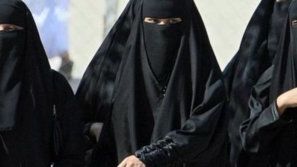 فوز 20 امرأة على الاقل في الانتخابات البلدية السعودية