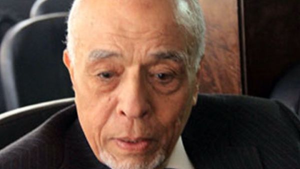 سيد قاسم حذر من عدم التوصل لاتفاق نهائي بشأن الجزيرتين - أرشيف