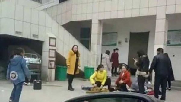 مقتل شخصين وإصابة أكثر من 20 في تدافع بمدرسة في الصين