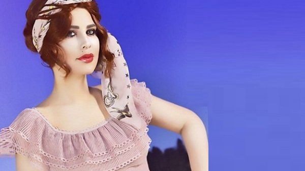الفنانة شمس