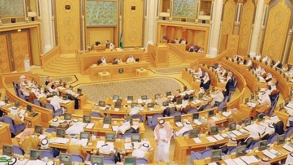 الشورى يناقش قيادة المراه