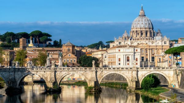 Rome Skyline with Vatican St Peter Basilica of Vatican (Shutterstock)