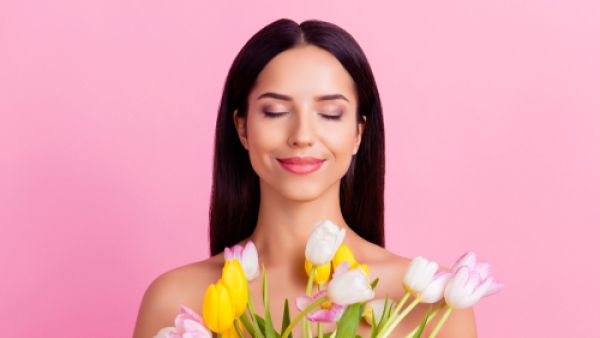 هناك مجموعة من الأطعمة التي تمنح الجسم رائحة زكية (shutterstock.com)
 هناك مجموعة من الأطعمة التي تمنح الجسم رائحة زكية (shutterstock.com)