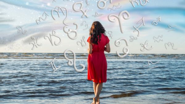 لدى مواليد برج العقرب الكثير من الأشياء التي يخفيها (shutterstock.com)
