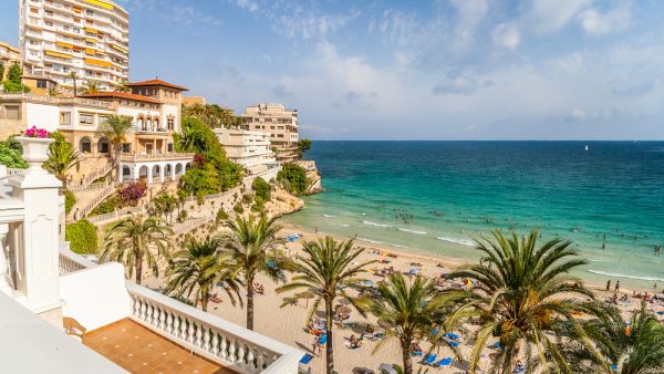 Man falls from seventh-floor balcony at a Mallorca hotel. (Shutterstock/ File Photo)