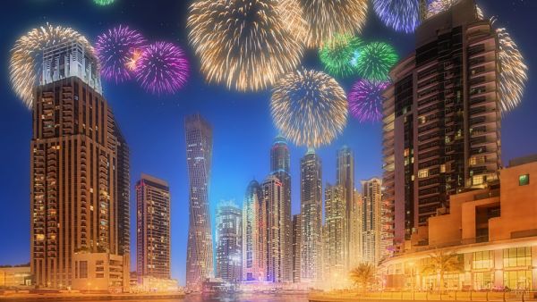 Follow the sparkles this Dubai Shopping Festival (Shutterstock)