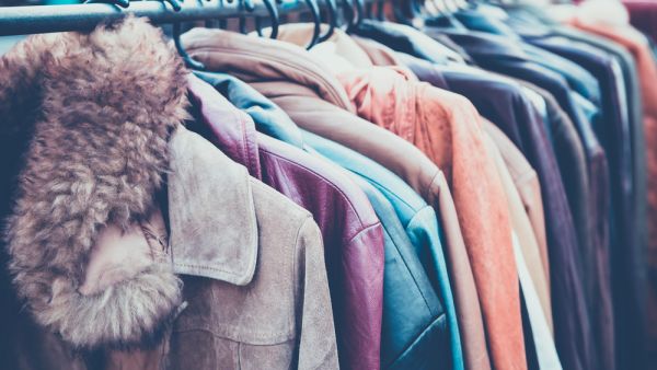 Market for second-hand goods grows in Gaza (Twitter)