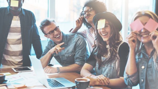 مولود برج الميزان، فهو انسان يتمتّع بطاقة إيجابية كبيرة  (shutterstock.com)

