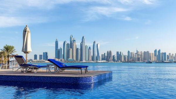 استرخي في دبي (Shutterstock)