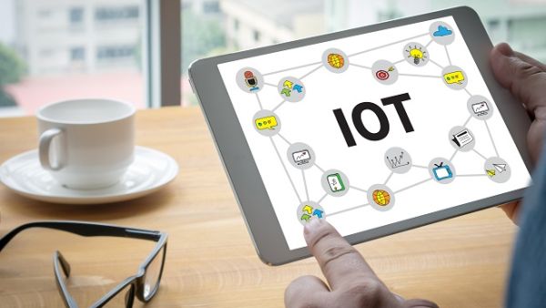 Participants will display their achievements in technical solutions and their efforts to implement Digital Transformation Program 2020. (Shutterstock)
