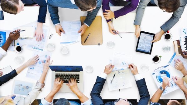 The meeting room should be a hotbed for brainstorming creative ideas that employees would be excited to gather in and that would approach with a sense of mindfulness. (Shutterstock)