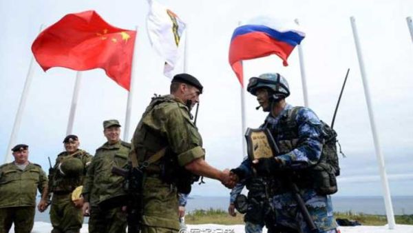 بدء مناورات صينية روسية مشتركة في بحر الصين الجنوبي