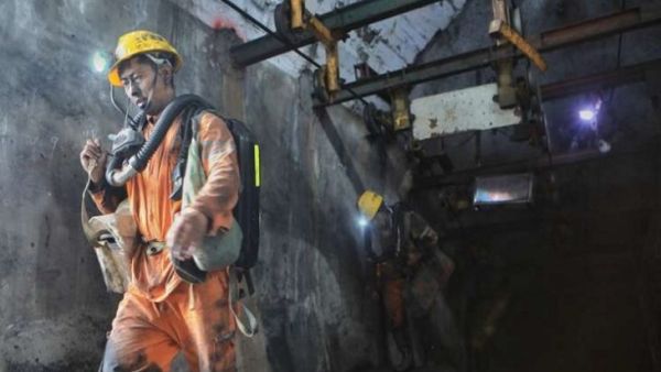 21 قتيلا جراء انهيار منجم فحم في الصين
