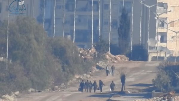 المجموعة الأولى التي تم استهدافها بصاروخ موجه - يوتيوب
