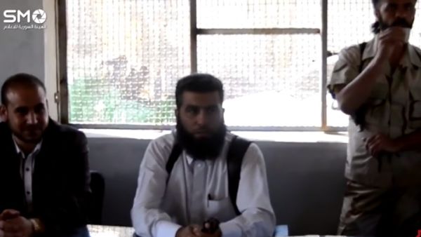 قادة في الحكومة المؤقتة قبل لحظة من وقوع التفجير - يوتيوب